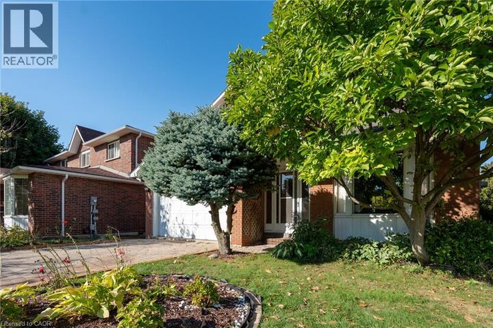Property Photo:  14 Windstar Place Lower  ON L9C 7H1 