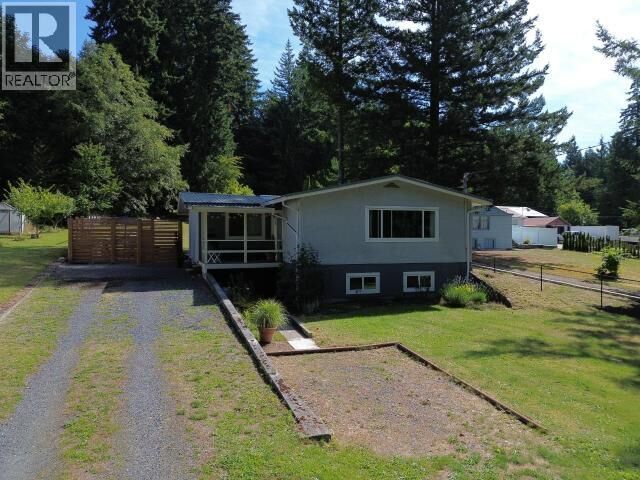 Property Photo:  5720 Allen Ave  BC V8A 4J3 