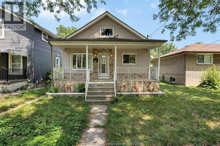 Property Photo:  578 Brock Street  ON N9C 2T2 