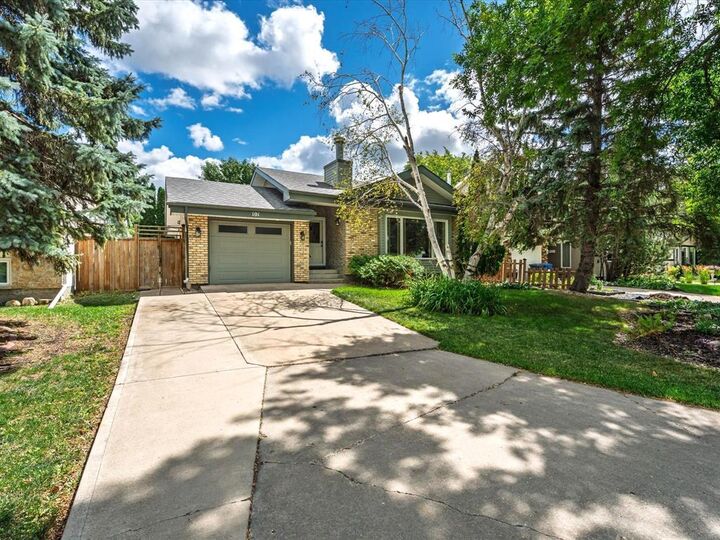Property Photo: 101 Rushmore Road MB R2G 3L9