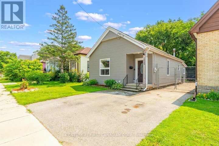 1025 King Street — photo 1