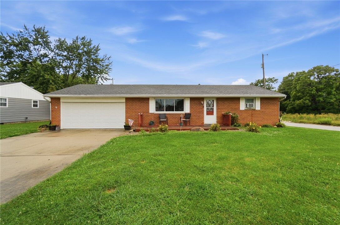 Property Photo: 1 Laura Circle OH 45337