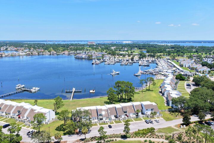 Property Photo:  4400 Kingfish Lane 326  FL 32408 