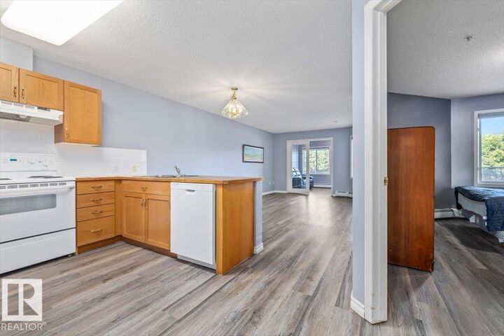 Property Photo:  78 McKenney Avenue 224  AB T8N 1L9 