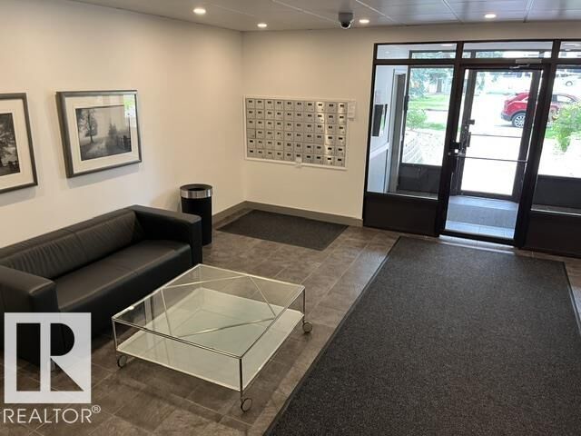 Property Photo:  9929 113 Street NW 202  AB T5K 2N9 