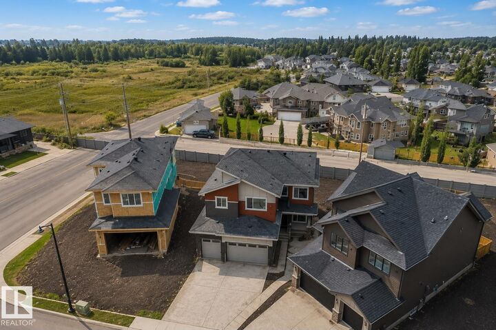 Property Photo:  159 Graybriar Dr  AB T7Z 0M7 