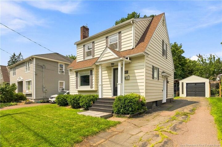 Property Photo:  109 Burlington Avenue  NB E1E 1Z8 