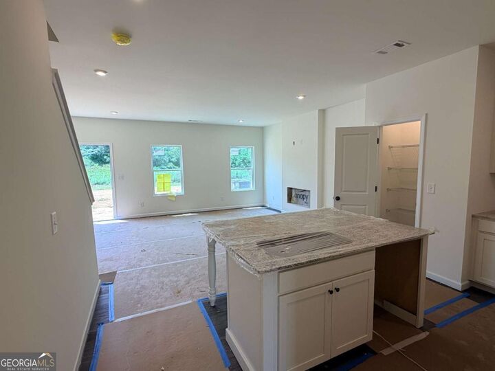 Property Photo:  323 Rolling Green Road  GA 30103 