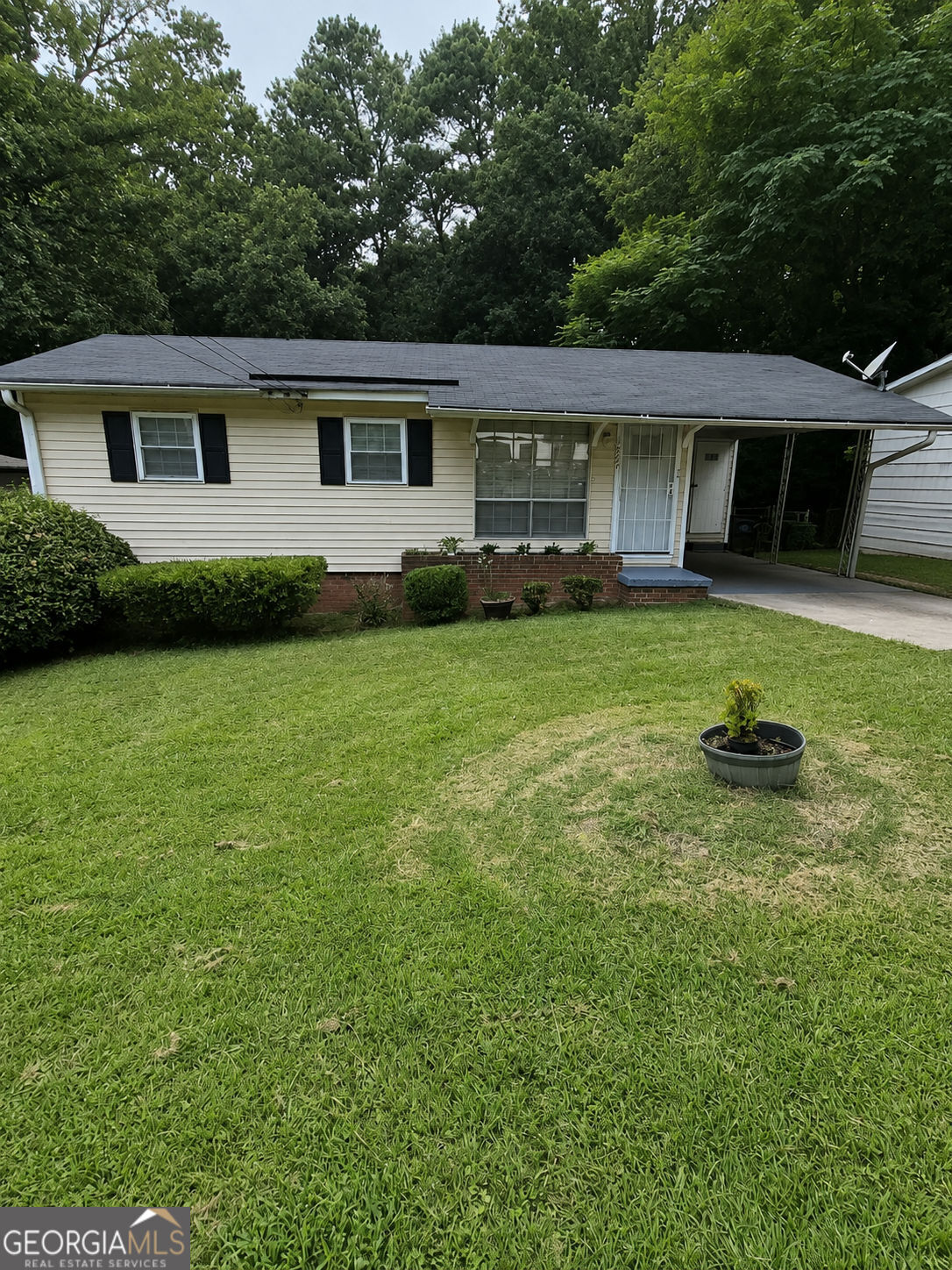 Property Photo: 1995 Phillips Drive SE GA 30315