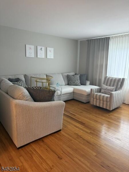 Property Photo:  28 Chambers Ct  NJ 07013 
