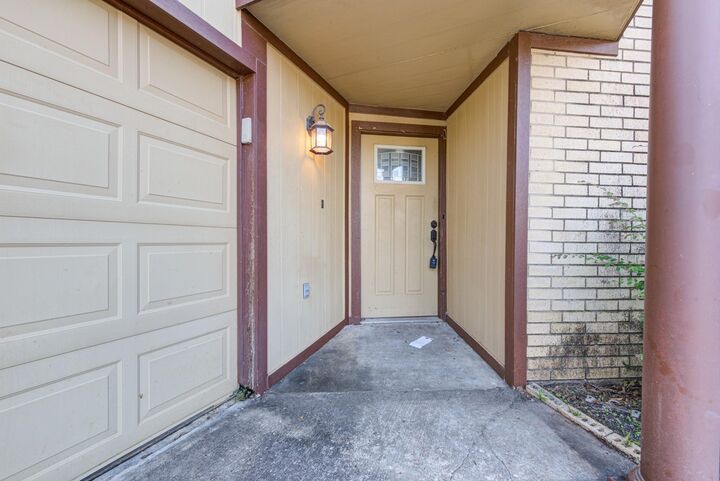 Property Photo:  10822 Kirktown Drive  TX 77089 