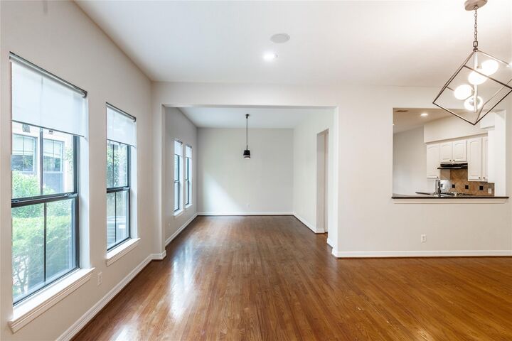 Property Photo:  2923 Royal Oaks Crest  TX 77082 