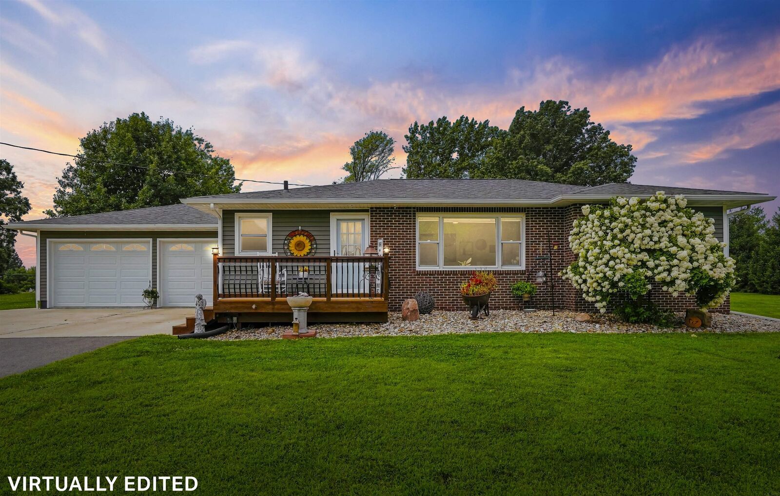 Property Photo:  4043 R Avenue  IA 50662 