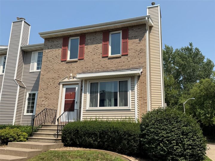 Property Photo: 5248 Meredith Drive IA 50310