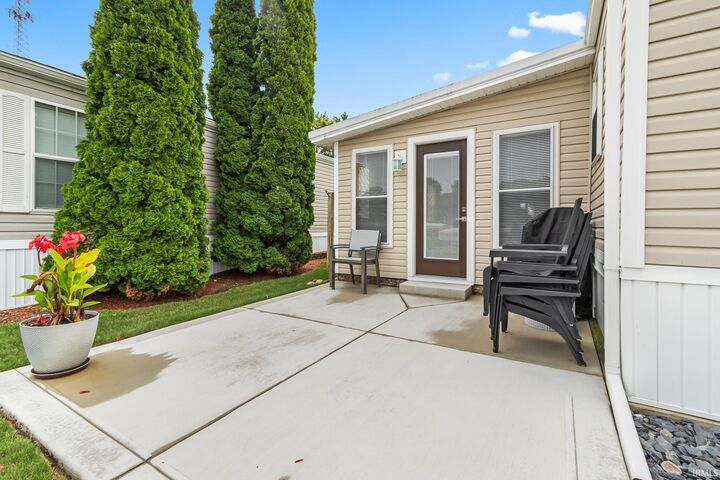 Property Photo:  215 Lane 101A Hamilton Lake #37  IN 46742 