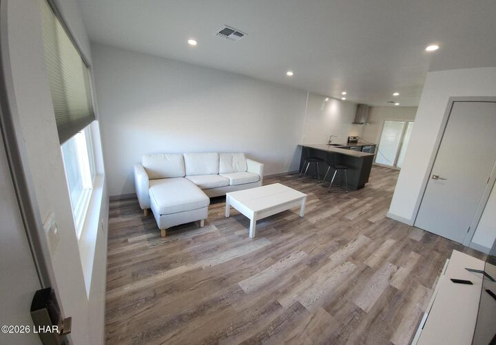 Property Photo:  410 Hummingbird Dr 2  AZ 86403 