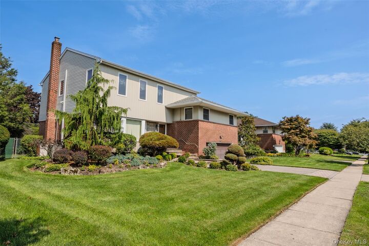 Property Photo:  16 Winthrop Road  NY 11803 
