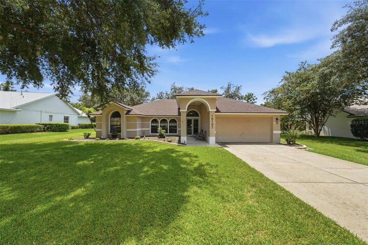 Property Photo: 10102 Silver Bluff Drive FL 34788