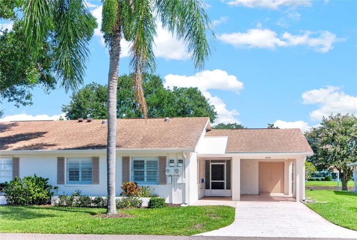 Property Photo: 2245 Greenwich Drive 0 FL 33573