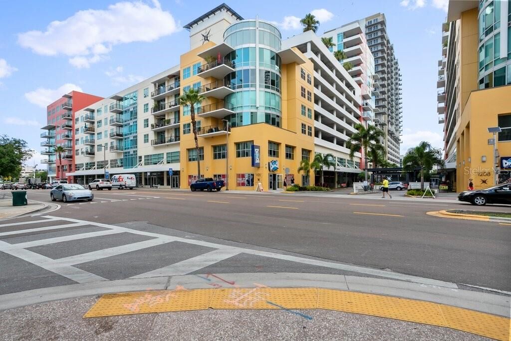 Property Photo:  1120 E Kennedy Boulevard 1416  FL 33602 