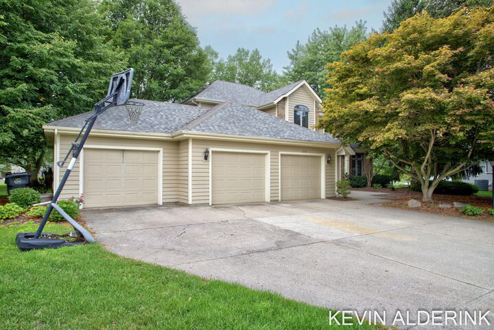 Property Photo: 1305 Augusta Court W MI 49423