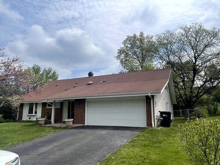 Property Photo:  2S525 Lloyd Avenue  IL 60148 