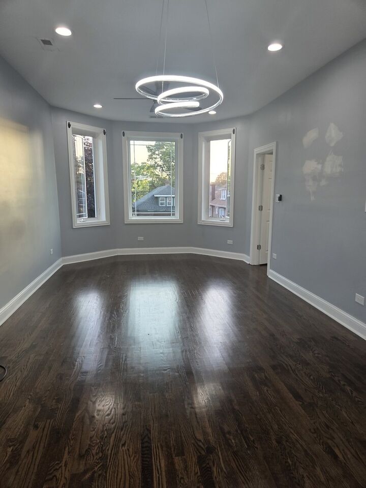 Property Photo: 2231 S Austin Boulevard 1 IL 60804