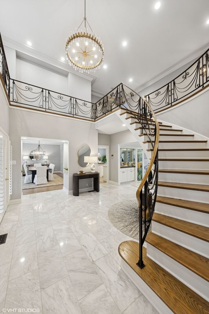 Property Photo: 1604 Burr Ridge Club IL 60527