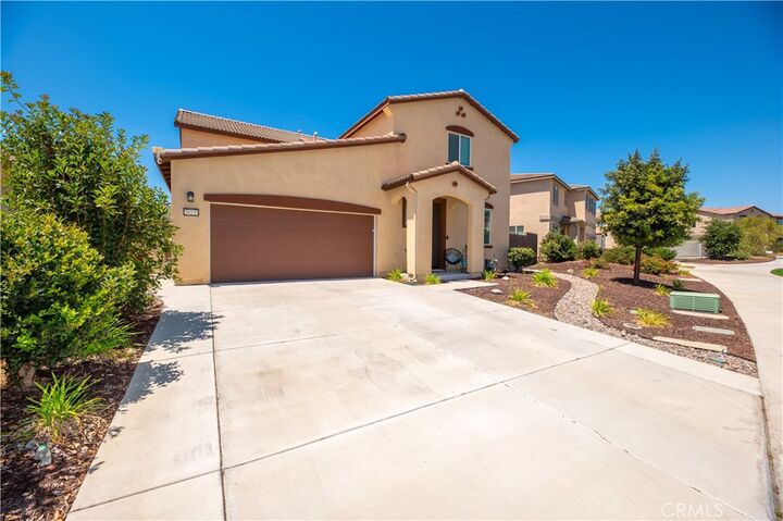 Property Photo:  29233 Windflower  CA 92530 