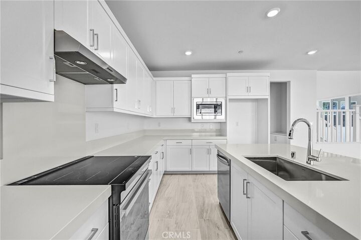 Property Photo: 5538 Alethea Way CA 92057