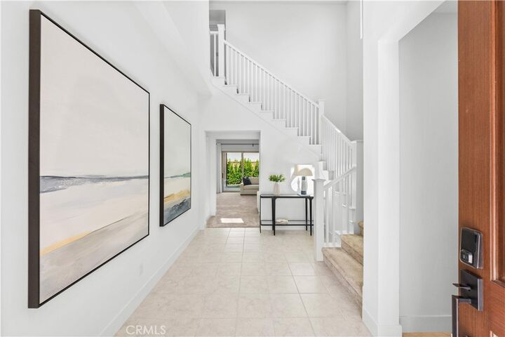 Property Photo: 106 Glydon CA 92618