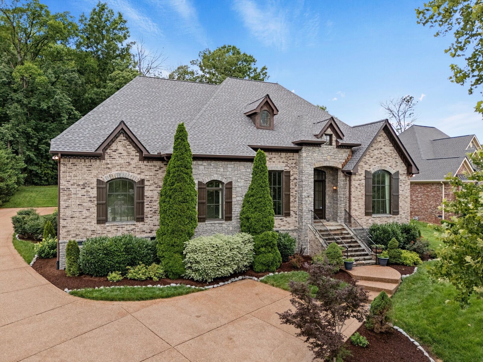 Property Photo: 9512 Wicklow Rd TN 37027