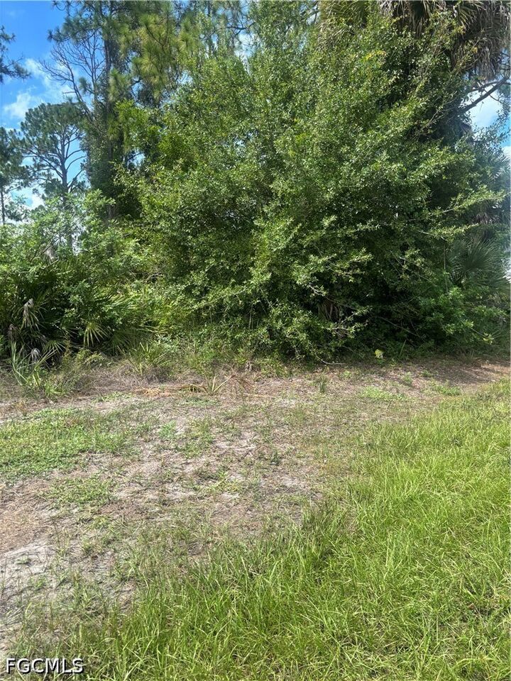 Property Photo:  1620 Lincoln Avenue  FL 33972 
