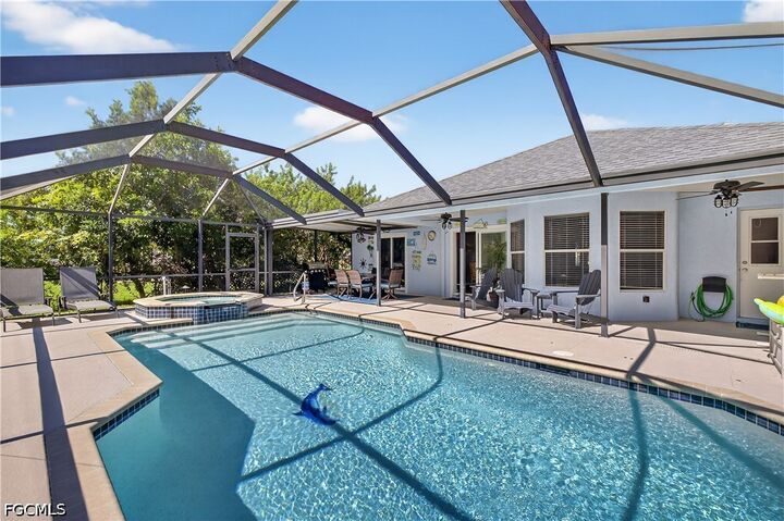 Property Photo:  1333 SW 1st Place  FL 33991 