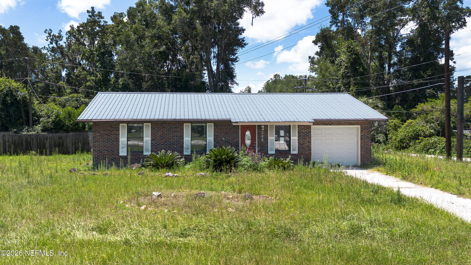 Property Photo: 244 SE Arapahoe Lane FL 32025