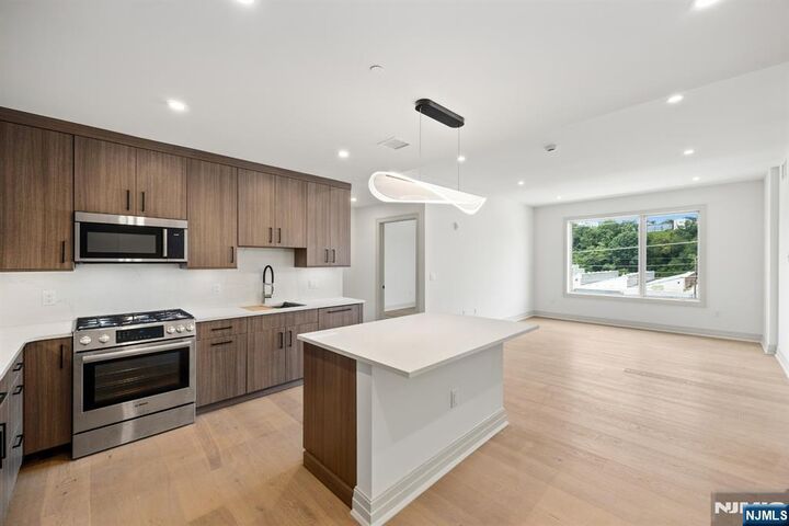 Property Photo:  921 Madison Street 508  NJ 07030 