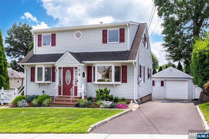 Property Photo:  9 Clairmont Road  NJ 07012 