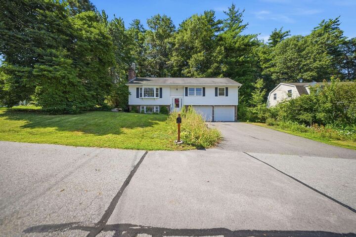 Property Photo:  50 Catalina Lane  NH 03064 