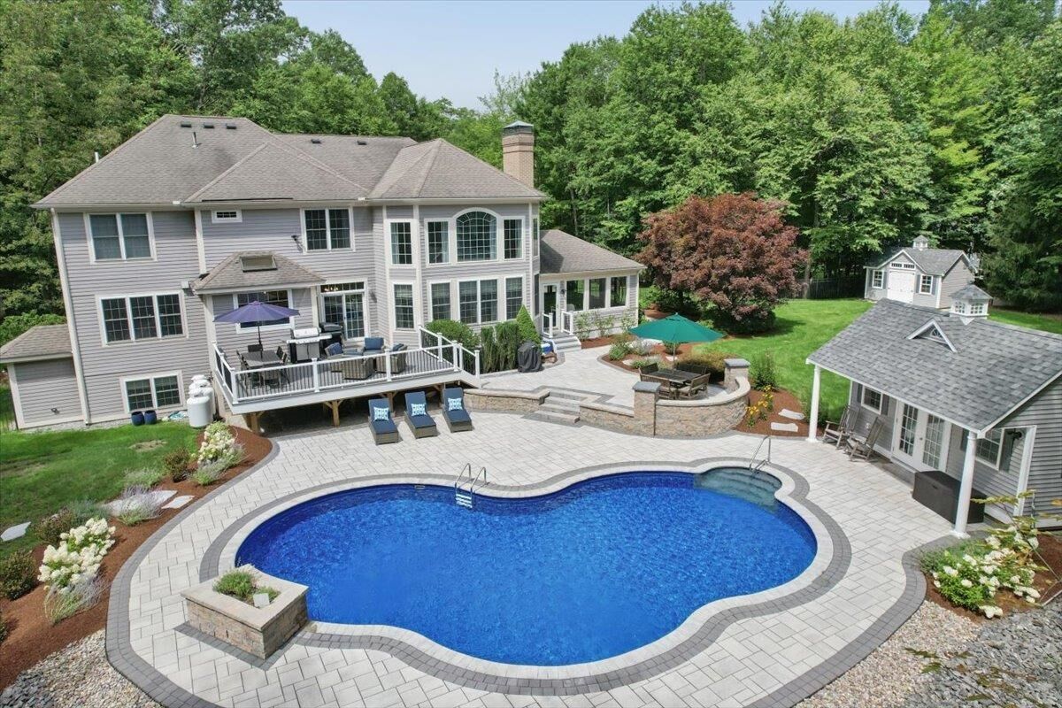 Property Photo:  115 Long Hill Road  NH 03049 