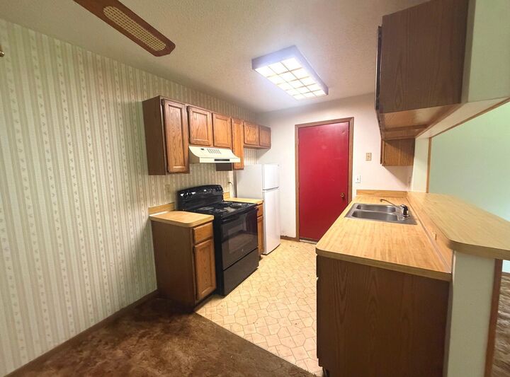 Property Photo: 2543 Brookdale Lane MN 55444