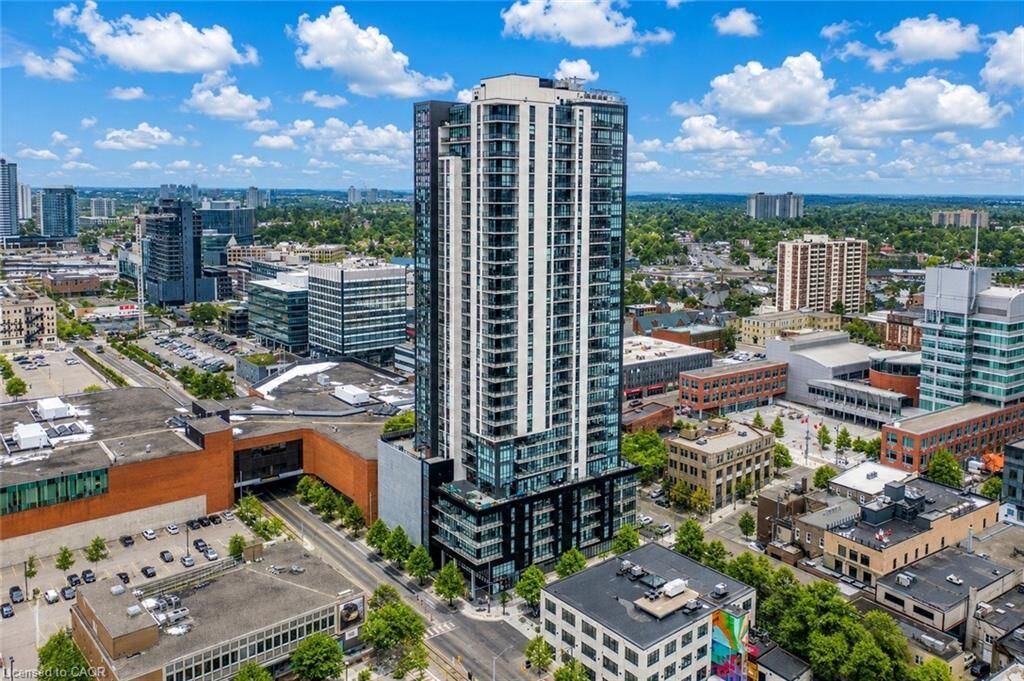 Property Photo:  60 Charles Street 1402  ON N2G 0C9 