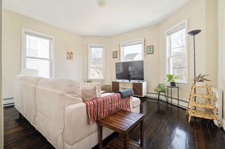 Property Photo:  5 Fountain Avenue 2  MA 02145 
