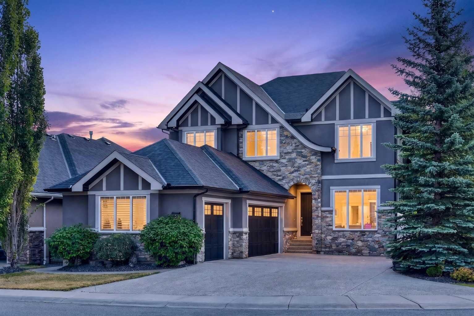 Property Photo: 4 Aspen Cliff Close SW AB T3H 0L9