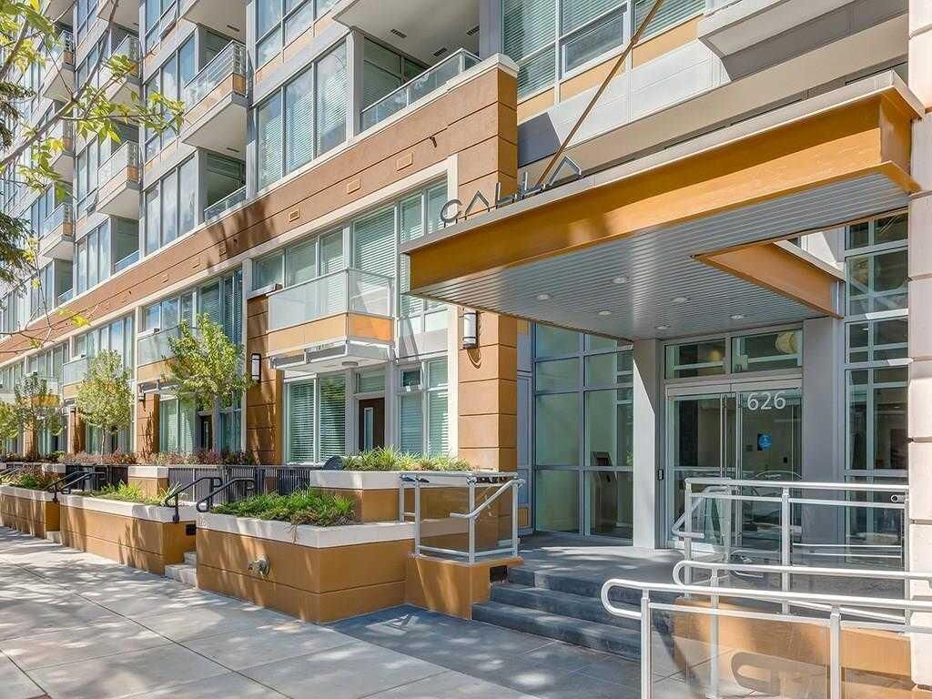Property Photo: 626 14 Avenue SW 1009 AB T2R 0E2
