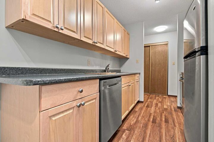 Photo de la propriété:  71 Cosgrove Crescent 305  AB T4P 2Z6 