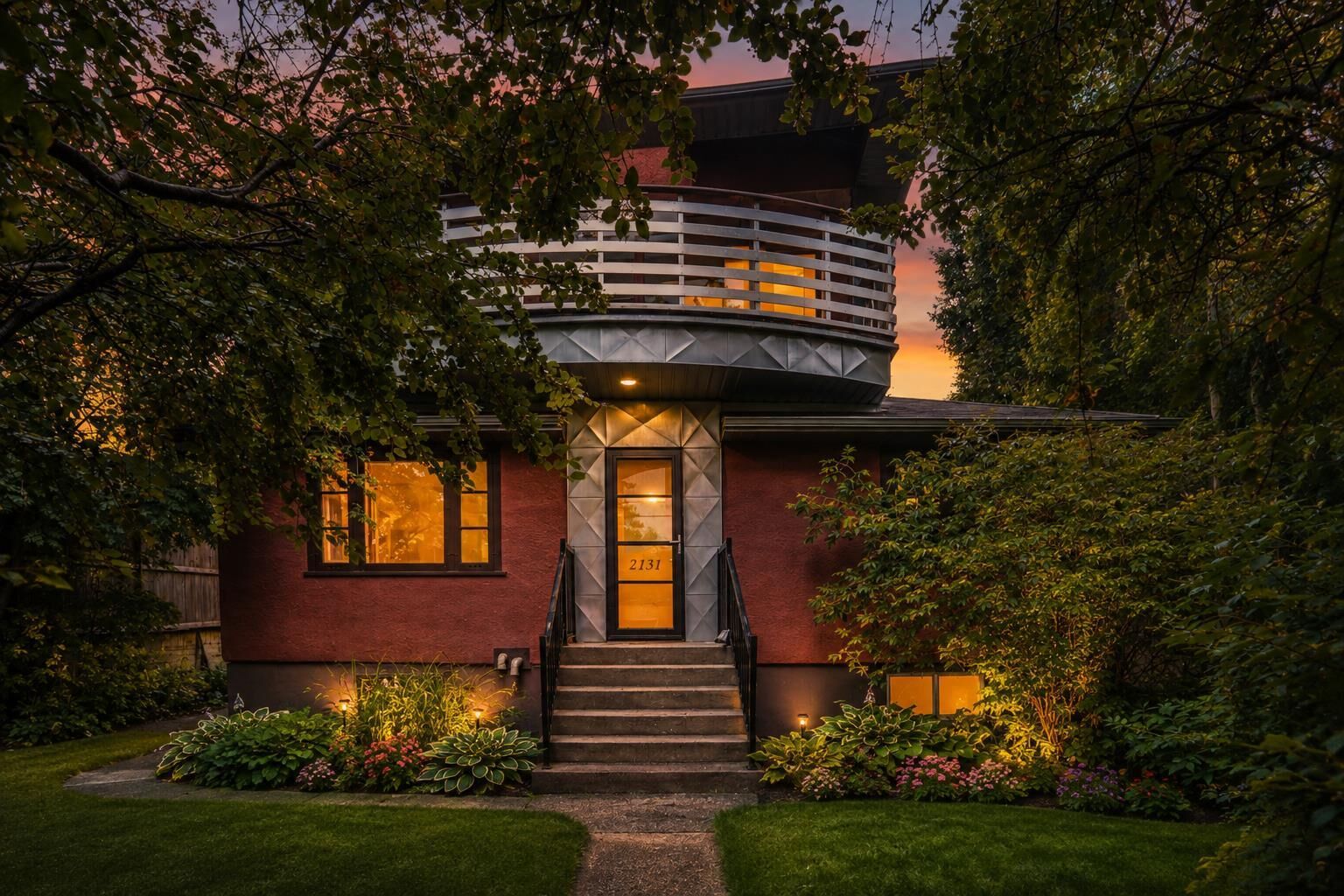 Property Photo:  2131 16A Street SW  AB T2T 4K1 