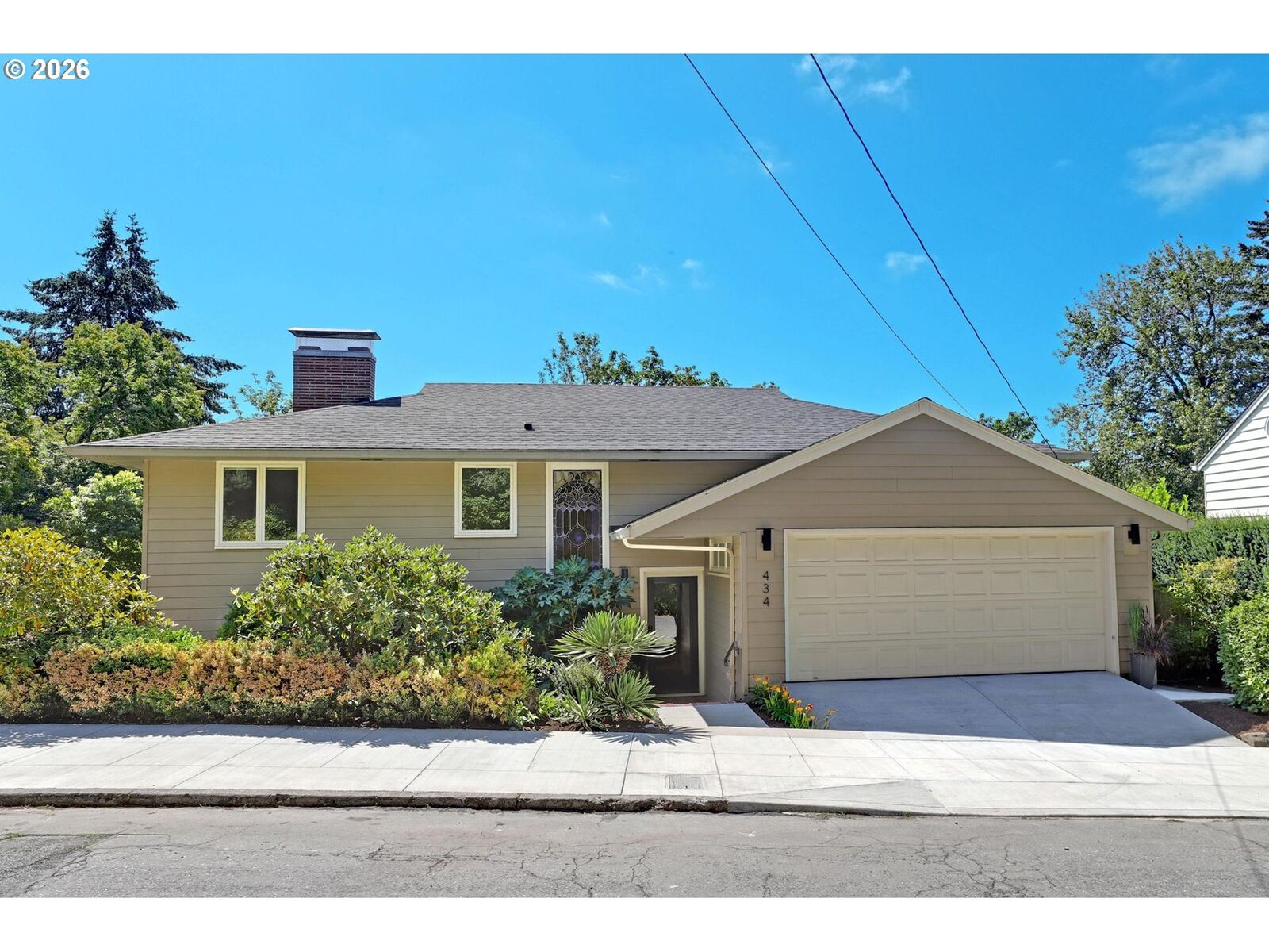 Property Photo:  434 NW Hermosa Blvd  OR 97210 