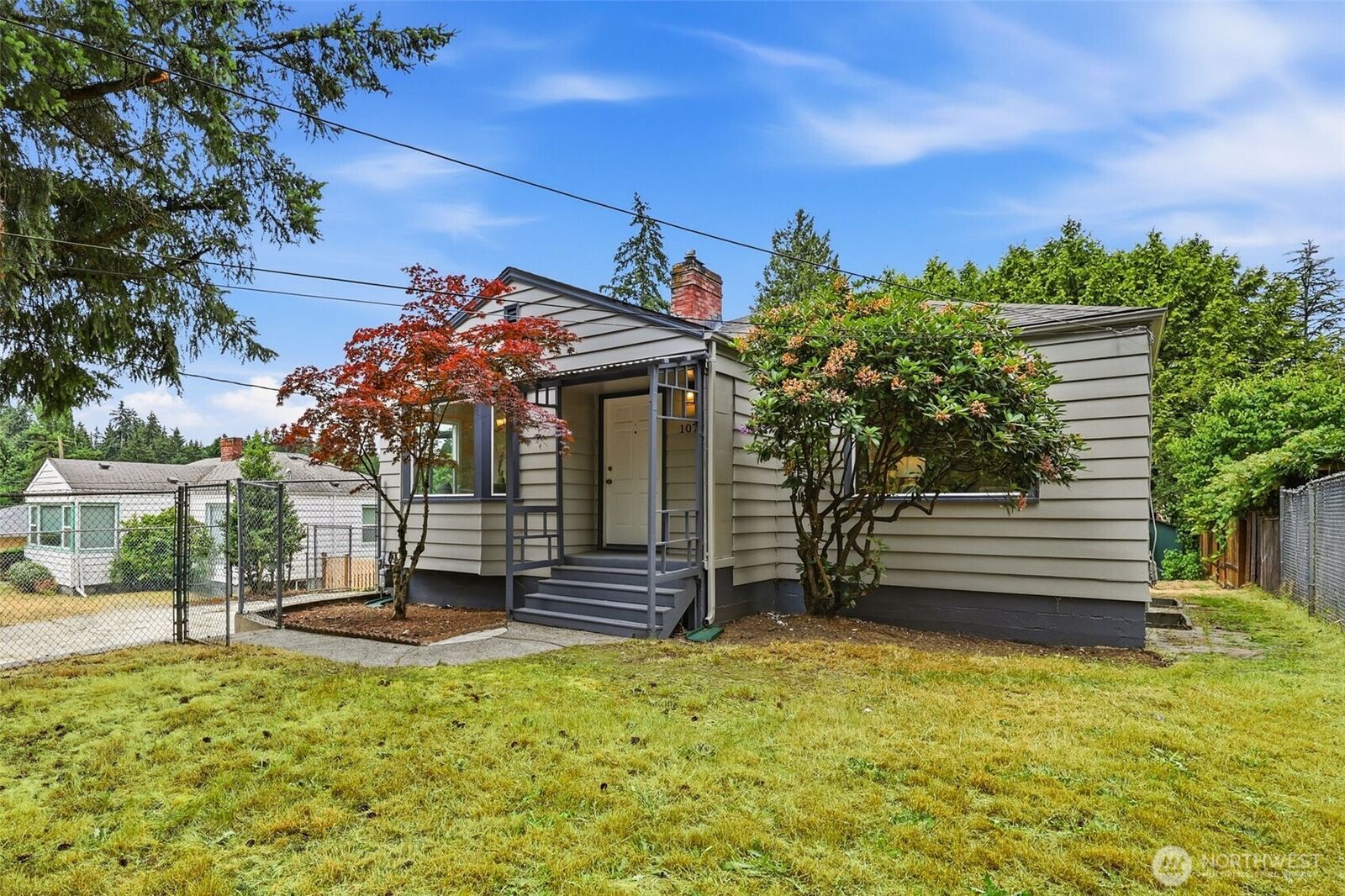 Property Photo: 10713 15th Avenue NE WA 98125