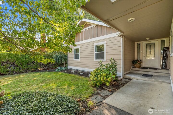 Property Photo:  1225  Castlerock Avenue  WA 98801 
