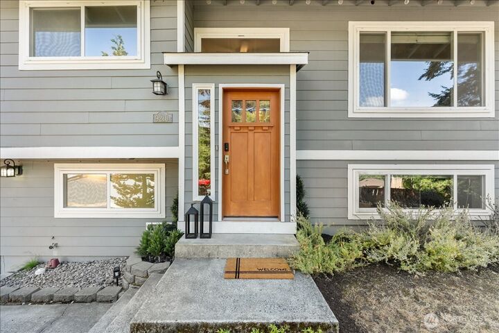 Property Photo:  9210  166th Place NE  WA 98052 